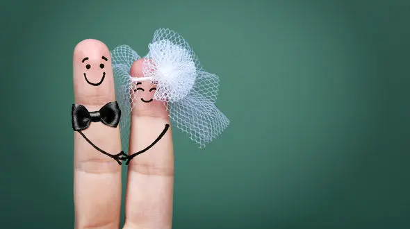 داماد مشهدی از پای سفره عقد فرار کرد ! / عروس عوض شده بود