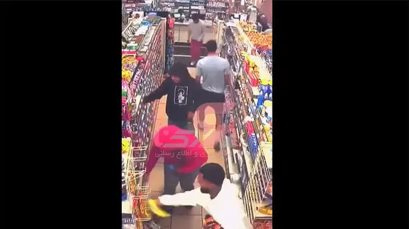 فیلم باورنکردنی از غارت یک فروشگاه در لس آنجلس آمریکا / مردم حمله کردند