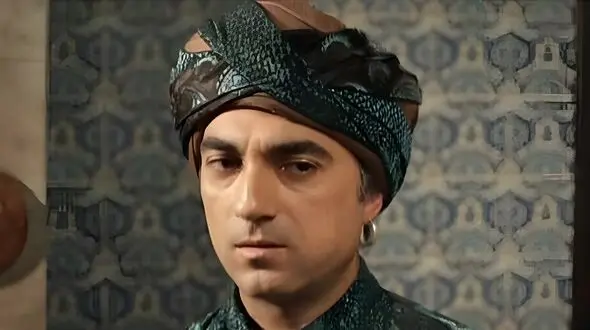 سفر در زمان / تضاد باورنکردنی سنبل خان سریال حریم سلطان در ۵۰ سالگی / این عکس‌ها را ببینید!