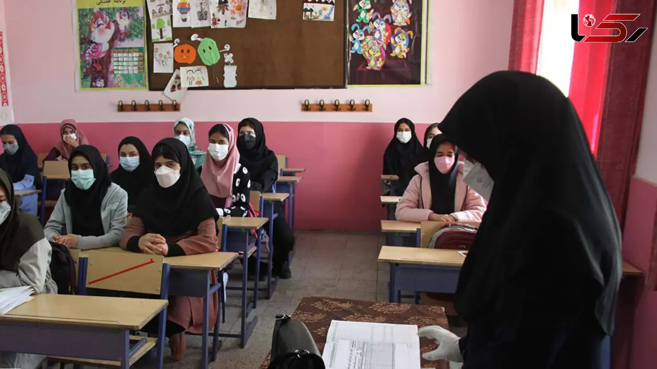 ببینید / اخراج خانم معلم قائمشهری  بخاطر این فیلم ! / این آهنگ سرکلاس بچه ها مبتذل بود ؟!