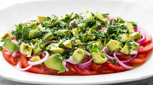 سالاد آووکادو با گوجه گیلاسی، سالاد مخصوص خوش اندام ها