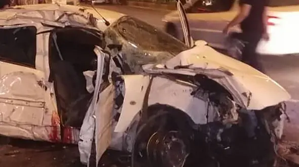 فیلم صحنه مرگ جوان تهرانی در پژو مچاله شده