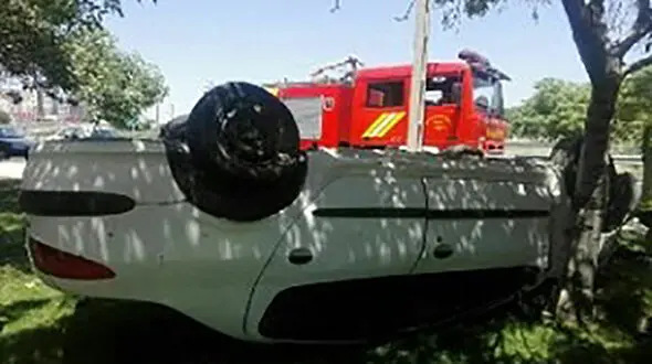 بی احتیاطی راننده خودرو پژو ۲۰۶ در قزوین حادثه آفرید