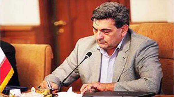 قطار تغییرات در شهرداری تهران ترمز ندارد/ بیش از ۲۰ انتصاب حناچی؛ از دختر بچه دبیرستانی تا پیرمرد‌های موسفید
