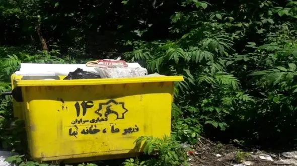 گلایه مردم سراوان رشت از کوتاهی در جمع آوری زباله ساکنان / انتقاد شهروندان از برنامه نامنظم مدیریت پسماند + فیلم 