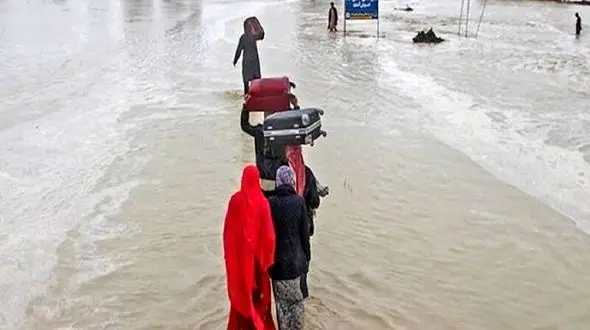فیلم وقوع سیل شدید در سیستان و بلوچستان / شهرستان سرباز 