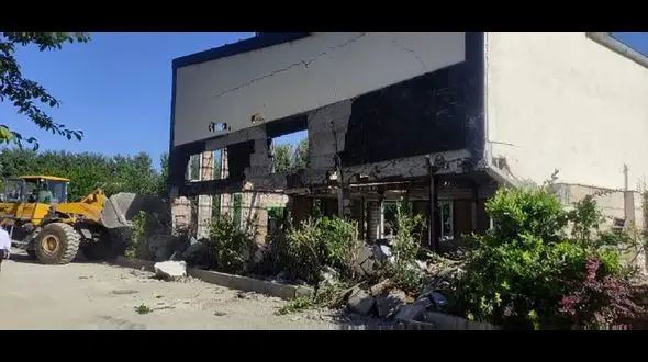 عکس ویلای لاکچری که در چهارباغ استان البرز تخریب شد / 17 ویلا اعمال قانون شد