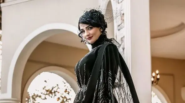 برقع بلوچی متفاوت سیما خضرآبادی/ سفر لاکچری خانم بازیگر به جزیره هنگام