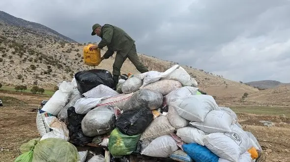 فیلم/ امحا ۶ تن انواع مواد مخدر در لرستان
