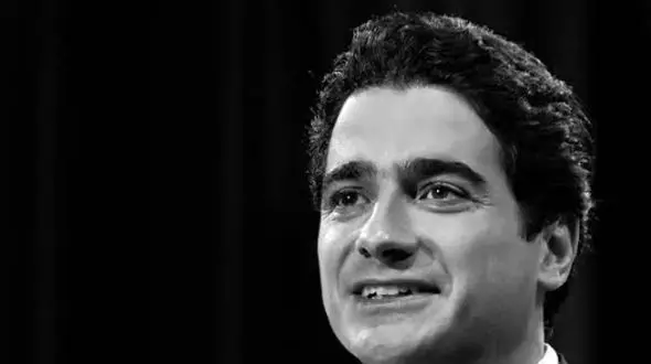 فیلم / آواز باشکوه سنتی همایون شجریان از حافظ با صدای غم آلودش/ صدایی که دیگر تکرار نخواهد شد ...