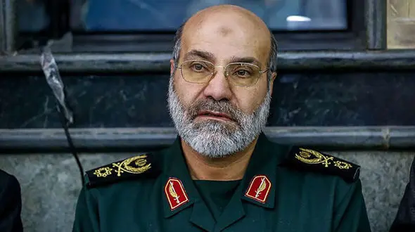 اعطای درجه سرلشکری شهید زاهدی به خانواده ایشان