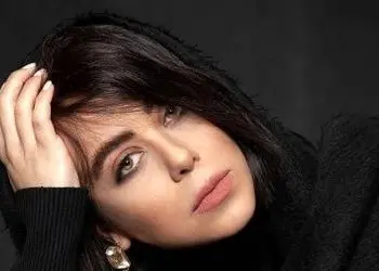 فیلم / الهام اخوان بازیگر مجری: من خوشگلم خدارو شکر می کنم که زیبا هستم! زیبایی مهمه، بازیگر یا باید زیبا باشه یا کاریزماتیک 