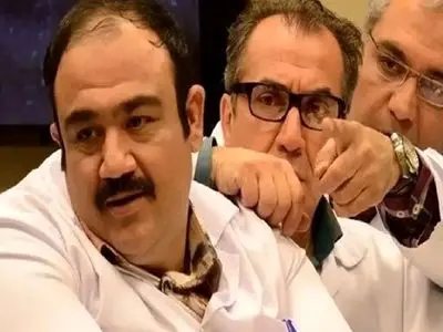 سکانس خندان/غفوریان میخواد یه ام کوچیک تتو کنه تو دماغش/از خنده غش میکنه رو رضویان