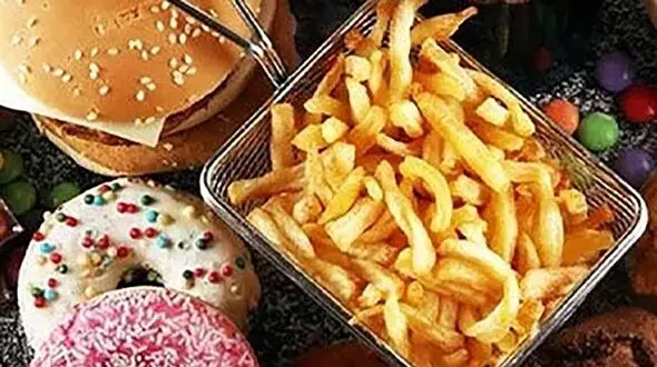 بررسی تاثیر غذاهای فوق فرآوری شده بر رشد رفتاری کودکان