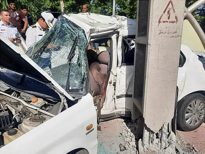 تصادف مرگبار در مقابل بوستان ولایت