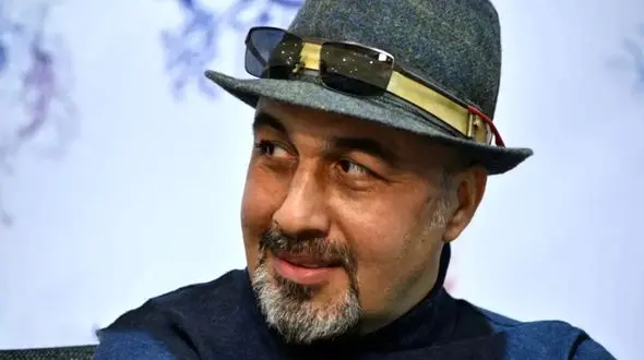 فیلم خوانندگی رضا عطاران به سبک داریوش اقبالی در «بزنگاه» !