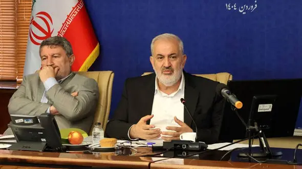 وزیر نیرو: با توسعه انرژی‌ های تجدیدپذیر به جنگ ناترازی برق می‌ رویم