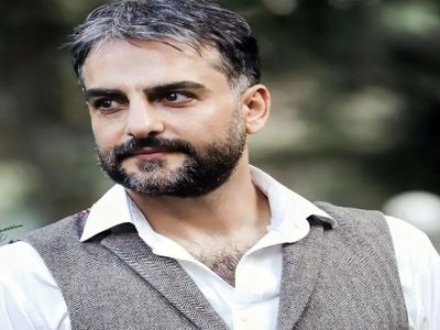 آواز باشکوه حامد کمیلی / هیچ بهش نمیومد یه همچین صدای روح نوازی داشته باشه