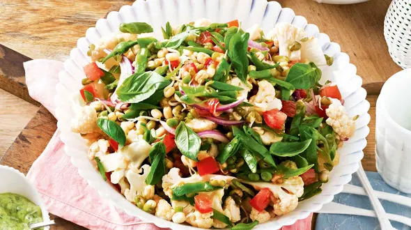 8 ماده غذایی که بعد از تاریخ انقضا حتما دور ریخته شوند