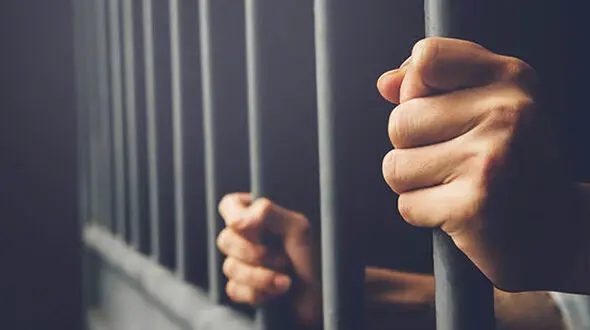مادر بی رحم پسر بیمارش را کشت + عکس
