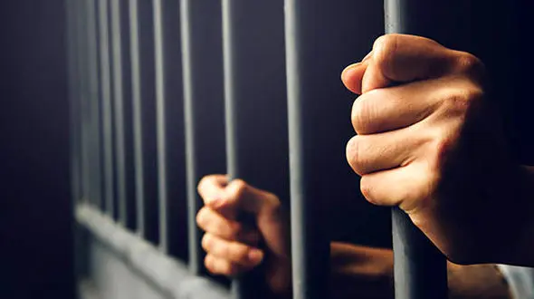 مادر بی رحم پسر بیمارش را کشت + عکس