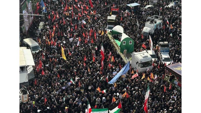  تشییع پیکر شهدای تجاوز رژیم صهیونیستی به ایران 