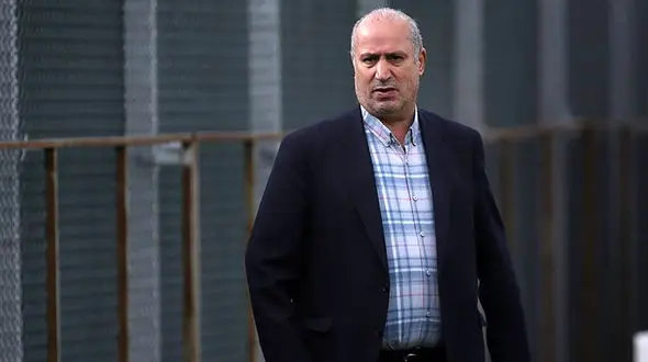 عیادت تاج از بیرانوند/ رئیس فدراسیون فوتبال در خانه بیرو + عکس