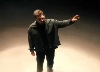 آواز بکر؛ آصف آریا با آهنگ جدید دستم بی نمکه قشنگ هر چی آدم بی معرفته رو توصیف میکنه