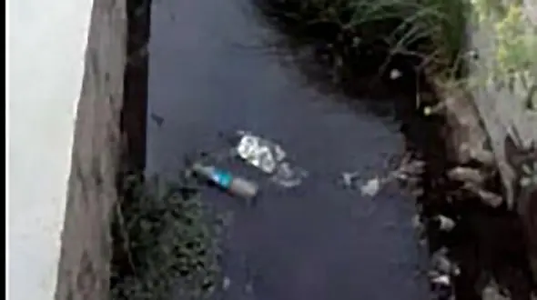 فیلمی از وضعیت نامناسب بهداشت در روستای الفاوت 