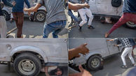 تصاویر تکاندهنده از زیر گرفتن تظاهرکنندگان کشمیری توسط خودروی زرهی پلیس هند‎
