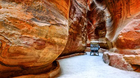 شب‌ها ورود به این شهر ممنوع است / شهر جن ها را بشناسید! + تصاویر