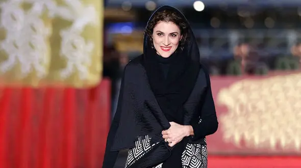 ویشکا آسایش با لباس دوچرخه سواری + عکس