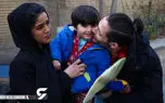 فیلم لحظه بازگرداندن کودک ربوده شده به آغوش پدر و مادرش / پلیس آگاهی تهران گل کاشت + جزییات 