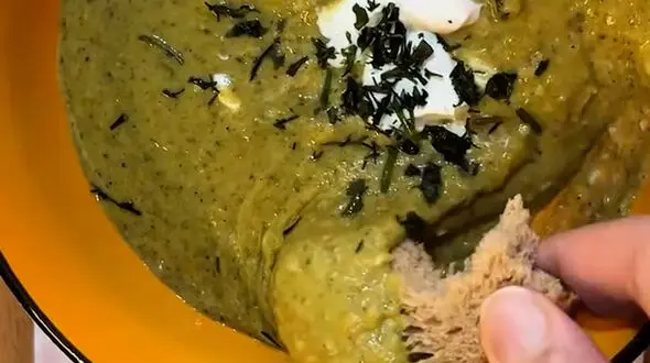 طرز تهیه سوپ فندق الهام‌ گرفته از فیلم  دیزنی‌ گیسو‌کمند + فیلم