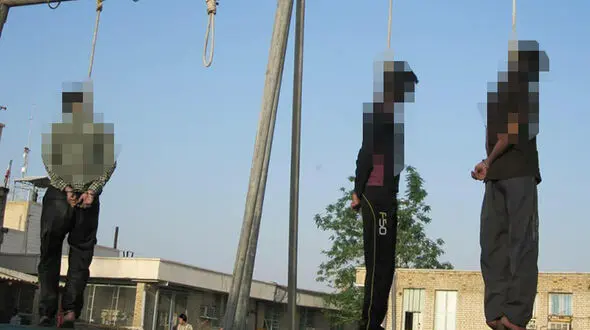 اولین عکس از اعدام 3 جوان پلید در بندر عباس / این زن توانست از چنگال آن ها فرار کند