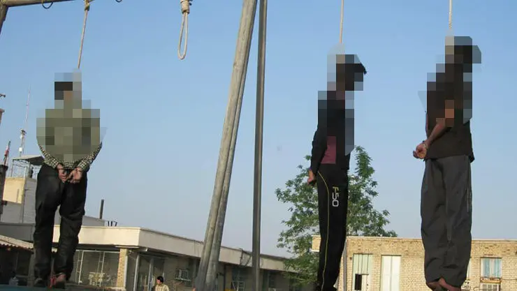 اولین عکس از اعدام 3 جوان پلید در بندر عباس / این زن توانست از چنگال آن ها فرار کند