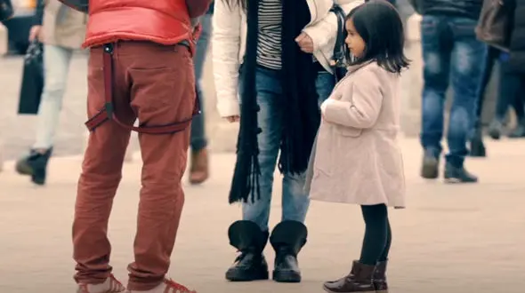 دختر گمشده یونیسف همه را مردود کرد / این دوربین مخفی را حتما ببیند+فیلم