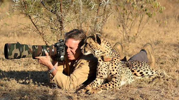 دوستی حیوانات با عکاسان دنیای وحش