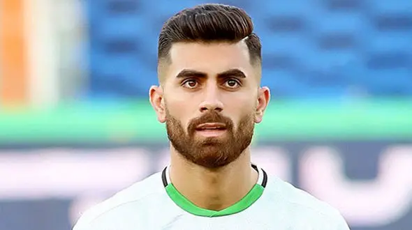 تتوی ترسناک و عجیب بازیکن معروف پرسپولیس را ببیند + عکسی که از استخر ویلا لو رفت