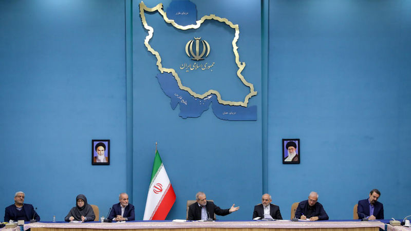 مسعود پزشکیان در دیدار اعضای شورای مرکزی خانه احزاب ایران