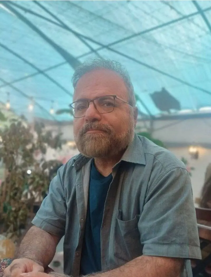 علیرضا حسن‌زاده، انسان‌شناس و رمان‌نویس