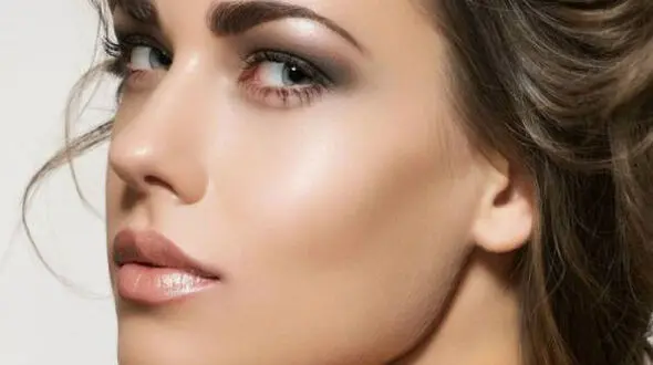 راهکارهای ساده برای زیباتر شدن با آرایش کم و ملایم 