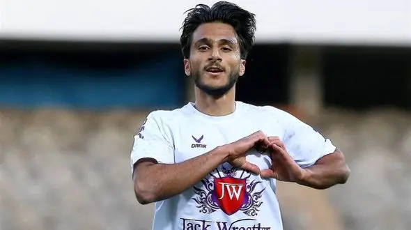 رقابت داغ استقلال و پرسپولیس بر سر خرید صادقی!