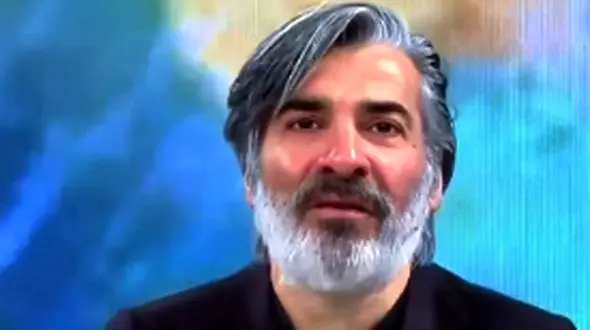 فیلم/ وحید شمسایی، آقای گل فوتسال جهان: اون موقعی که کسی نمیدونست ایتالیا چیه، من تو ایتالیا زندگی کردم؛ قضاوت نکنیم! / تو دوره‌ای که وطن فروشی افتخاره، تو وحید شمسایی باش...