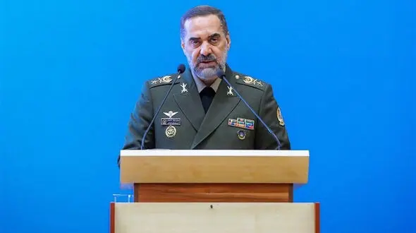 امیر آشتیانی: اگر بخواهیم برای ۱۰ سال بجنگیم، توان این کار را داریم