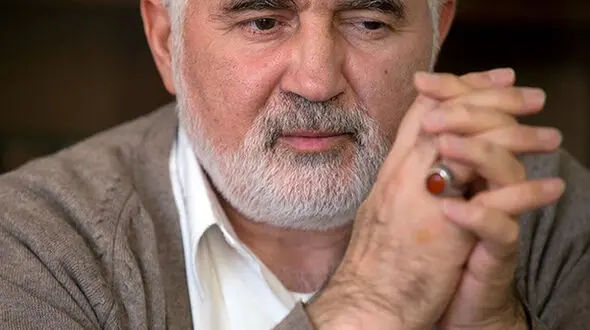 احمد توکلی: من از شما می‌پرسم؛  آنهایی که در مجلس هستند آدمند؟