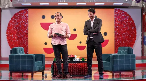 امیرحسین آرمان در خندوانه: قصد ازدواج ندارم +فیلم و عکس