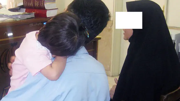 ندا کوچولو راز سرقت طلاهای زنانه در دید و بازدید عید را می دانست! +عکس