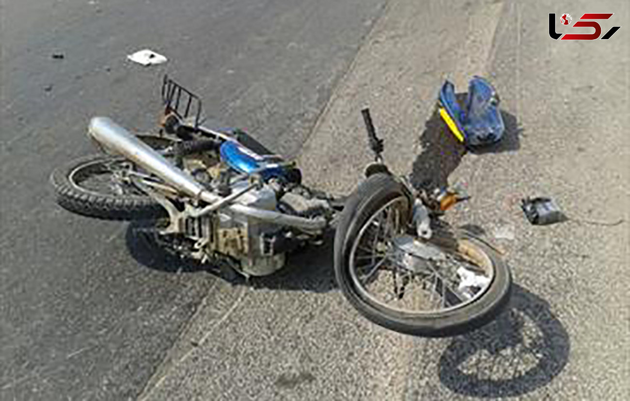 تصادف مرگبار دو برادر 13 و 7 ساله موتورسوار با تیر چراغ برق