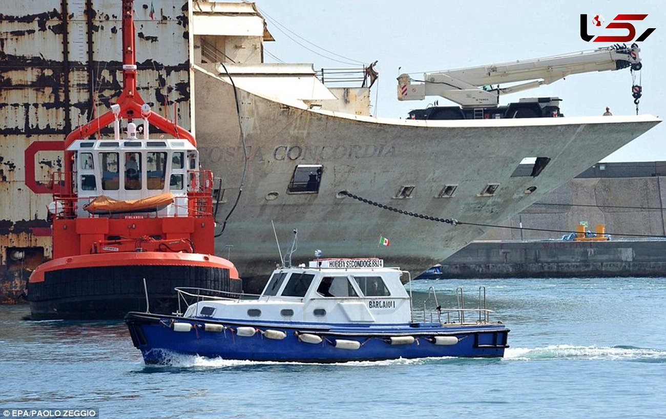 بیرون کشیدن کشتی ایتالیایی از اعماق دریا